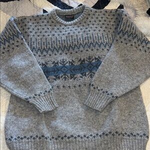 Vintage Westbury 70% wool crewneck sweater